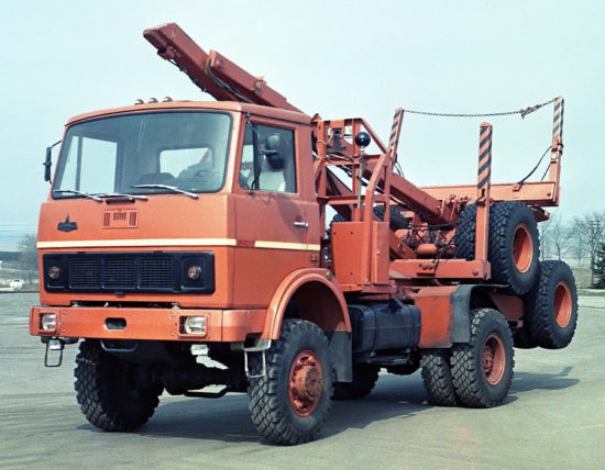 лесовоз МАЗ-5434 (1990 года)
